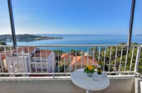Apartments 30 m from Beach,Makarska